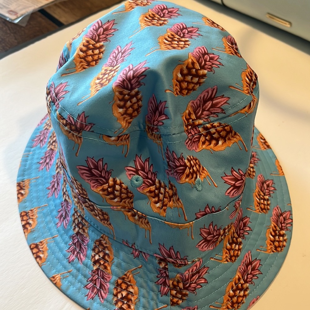 Nwt hat - Picture 5 of 5